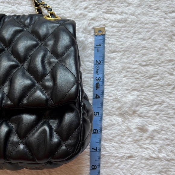 Quilted Black Shoulder Bag with Chain Strap - Picture 5 of 10